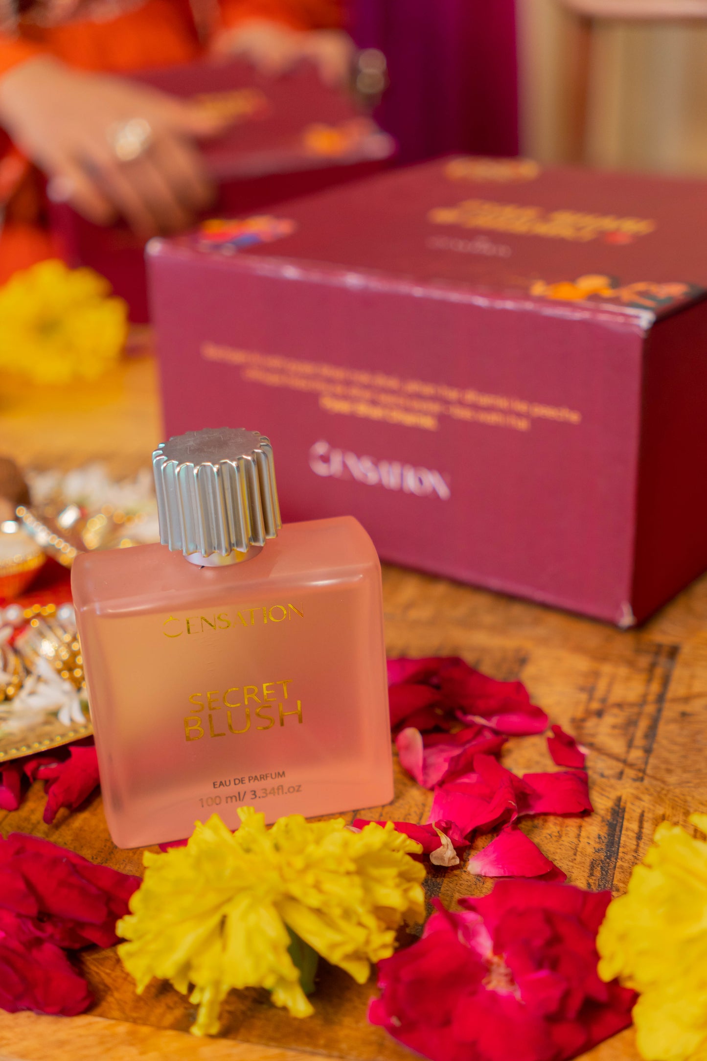 Censation Rakhi Gift Hamper – ₹1249